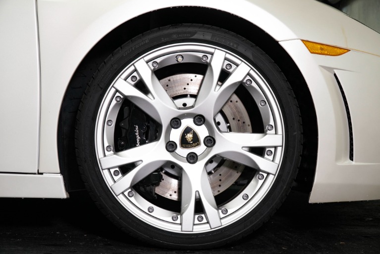 Used 2009 Lamborghini Gallardo LP560-4 for sale $122,993 at Aston Martin Walnut Creek in Walnut Creek CA 94596 4