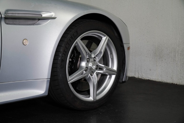 Used 2016 Aston Martin V8 Vantage S for sale $69,991 at Aston Martin Walnut Creek in Walnut Creek CA 94596 9