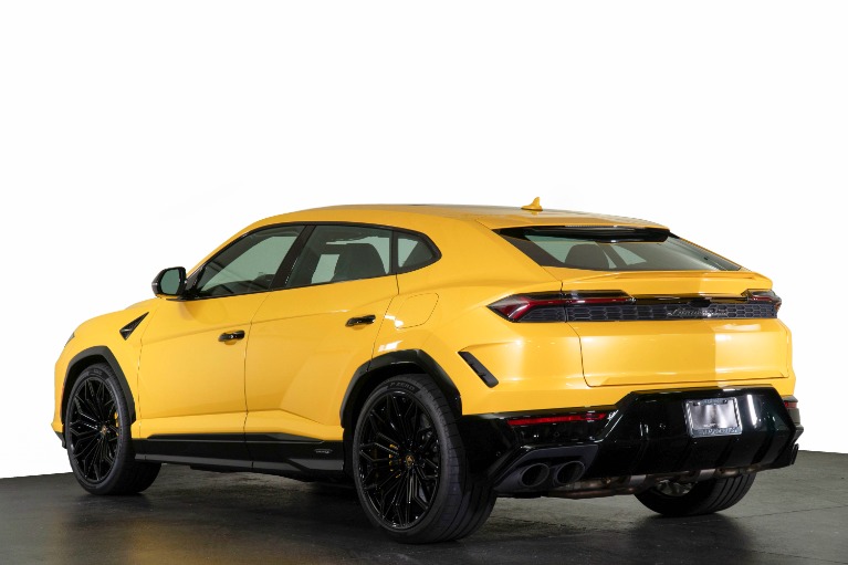 Used 2025 Lamborghini Urus SE for sale $308,991 at Aston Martin Walnut Creek in Walnut Creek CA 94596 2