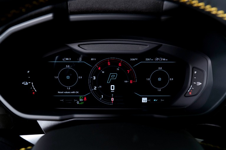 Used 2025 Lamborghini Urus SE for sale $308,991 at Aston Martin Walnut Creek in Walnut Creek CA 94596 6
