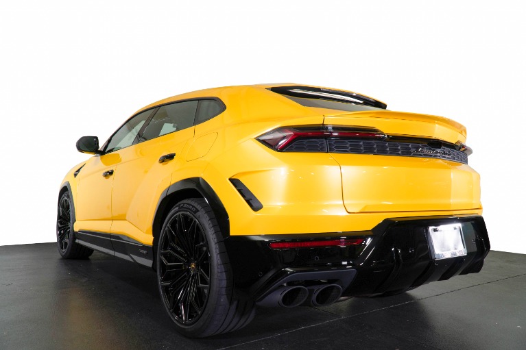 Used 2025 Lamborghini Urus SE for sale $308,991 at Aston Martin Walnut Creek in Walnut Creek CA 94596 8