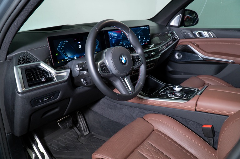 Used 2026 BMW X5 M60i for sale $86,991 at Aston Martin Walnut Creek in Walnut Creek CA 94596 3