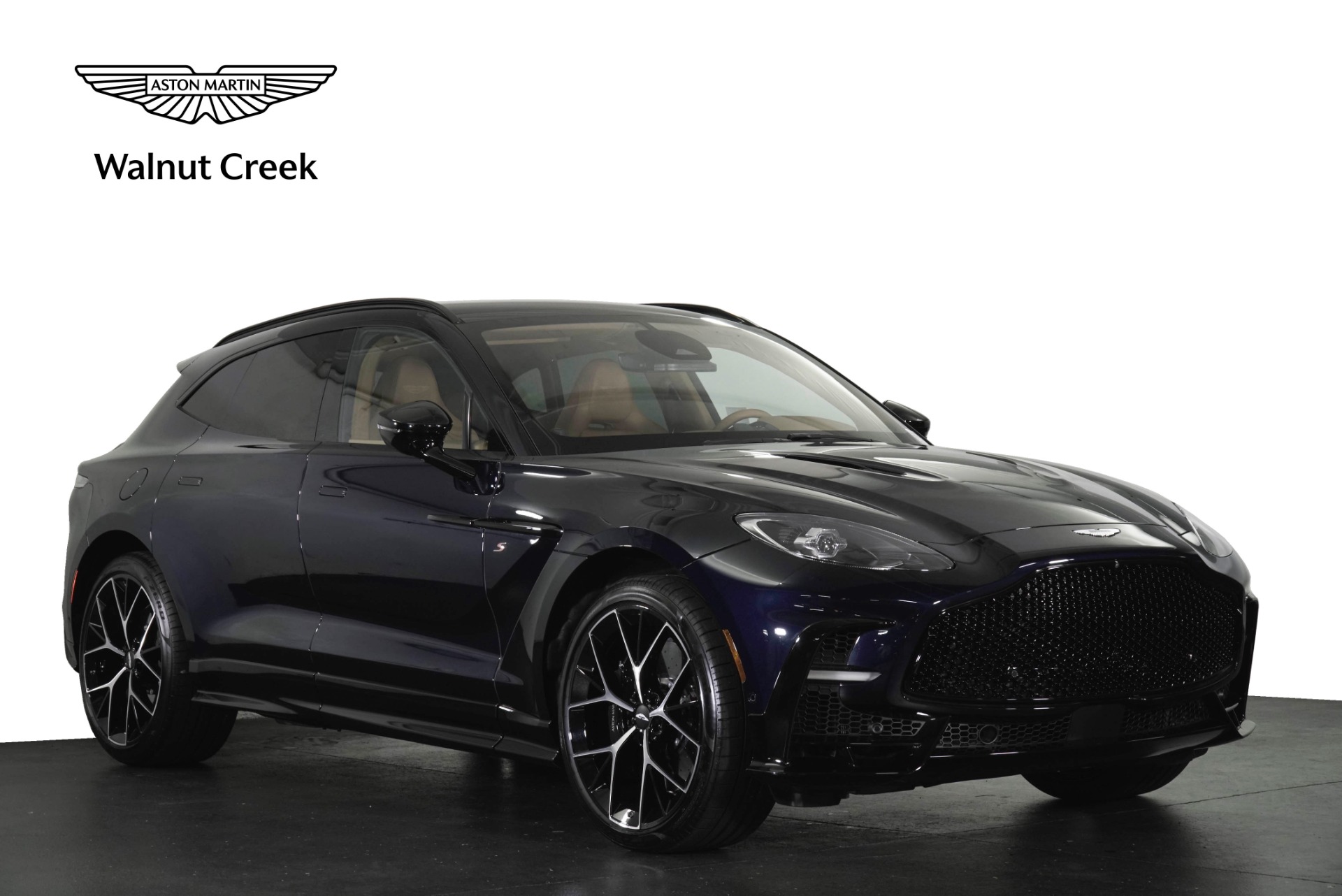 2026 Aston Martin DBX